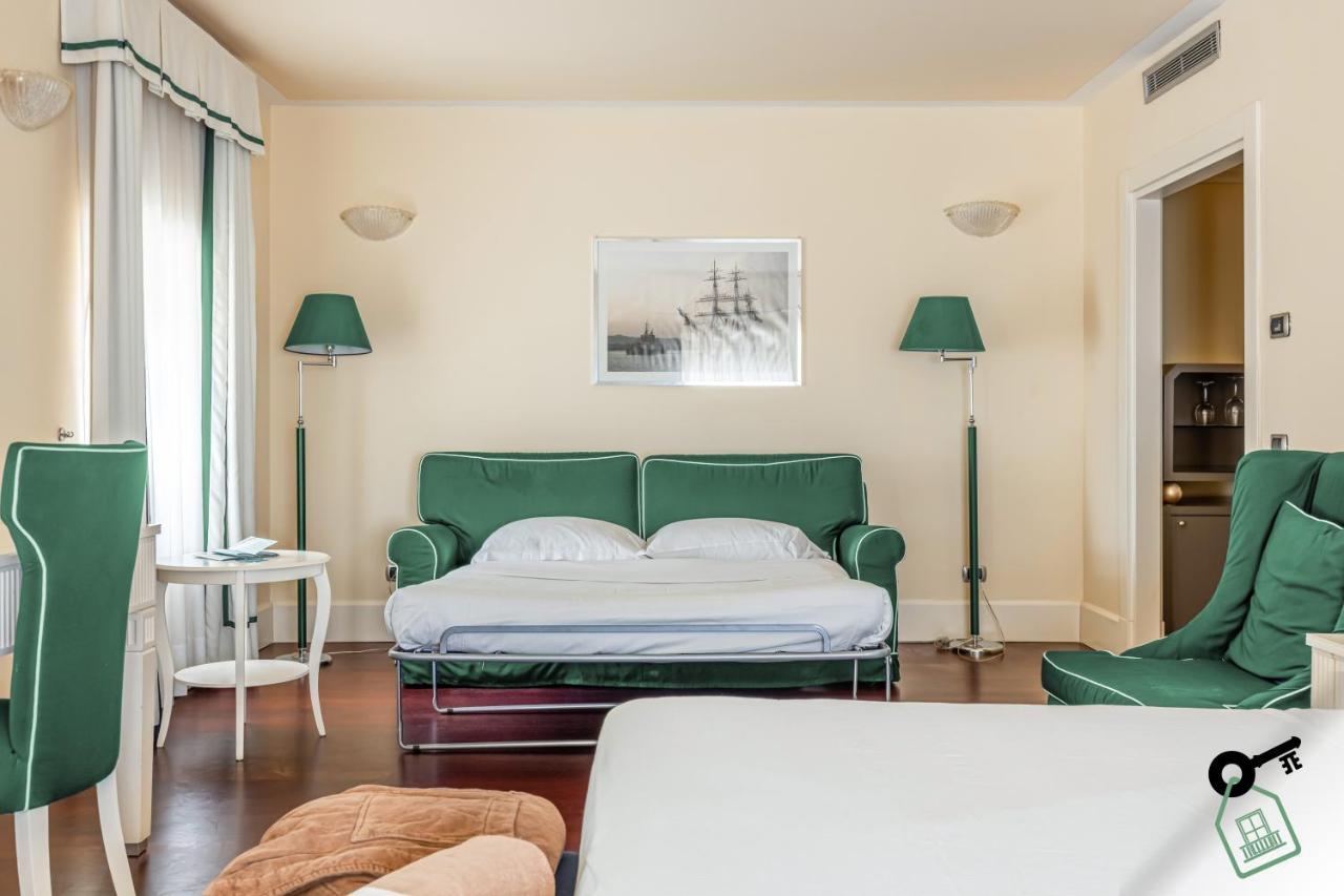 Hotel Rooms 利沃诺 外观 照片